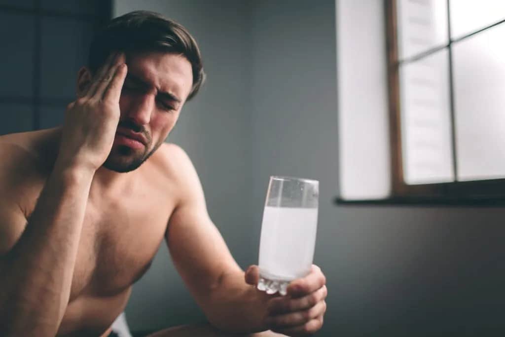 Najskuteczniejsza herbata na kaca - poznaj 5 sprawdzonych sposobów leczenia