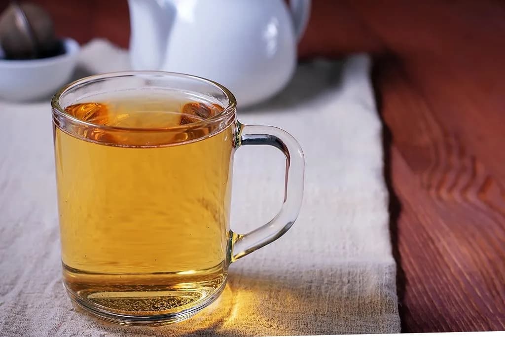 Skuteczne herbaty na ból brzucha - naturalne sposoby na złagodzenie dolegliwości