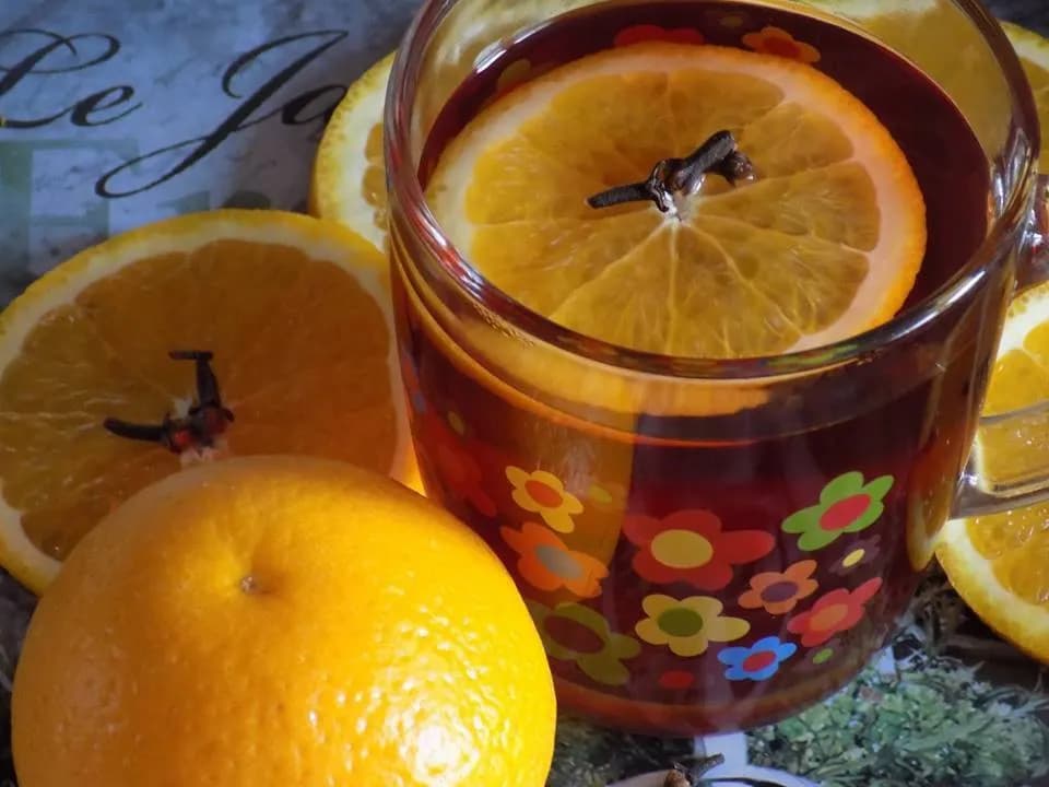 Najlepszy przepis na herbatę z pomarańczą: 3 sprawdzone metody przygotowania