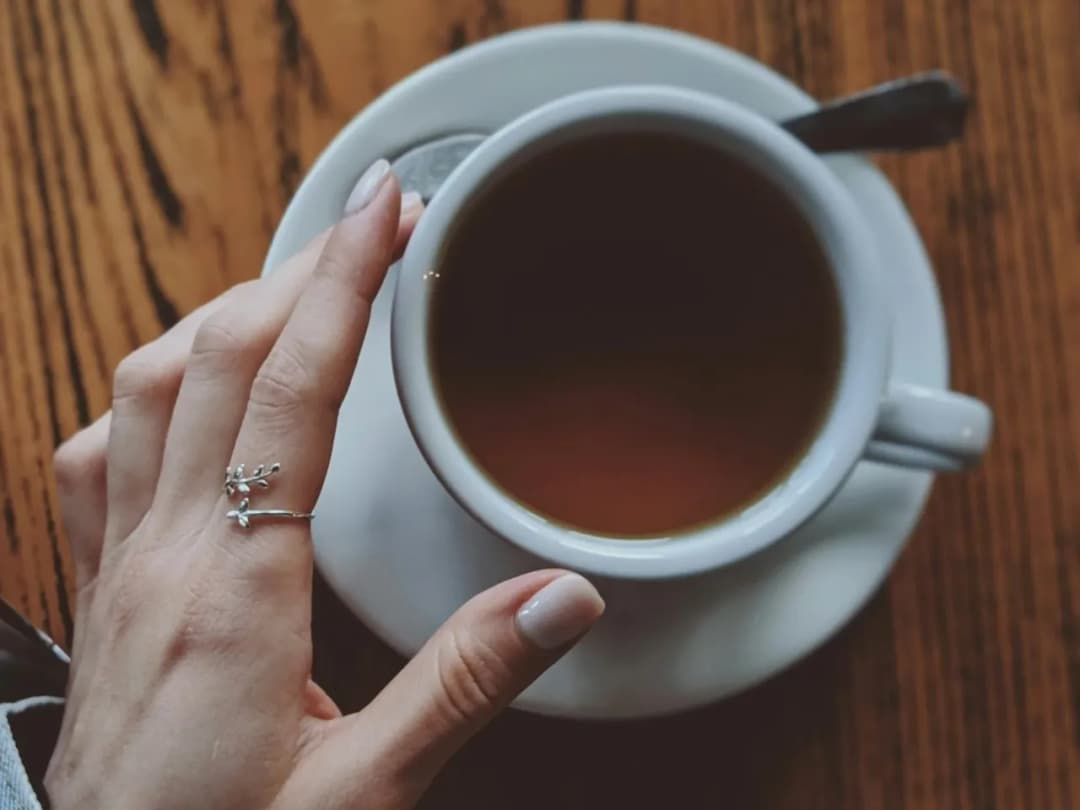 Ile można wypić herbaty dziennie? Poznaj bezpieczne limity dla zdrowia