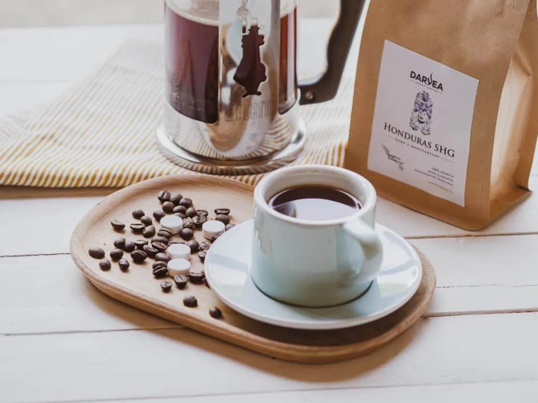 Czy kawa szkodzi przy antybiotykach? Wpływ na leczenie i bezpieczeństwo