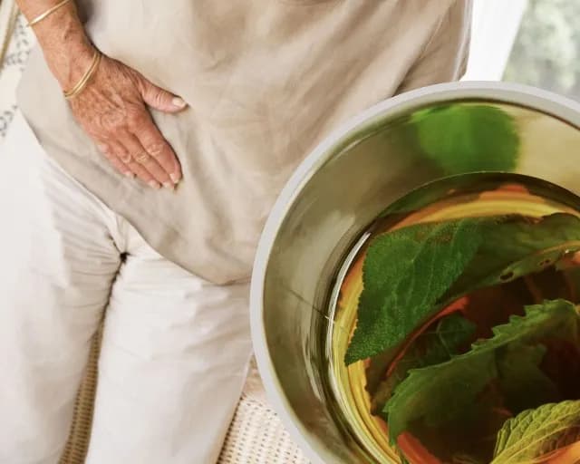 Najlepsza herbata na wrzody żołądka - naturalne sposoby leczenia