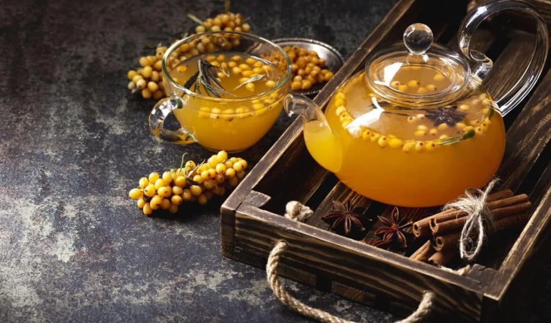 Przepyszna herbata z rokitnika w domu - prosty przepis na aromatyczny napar