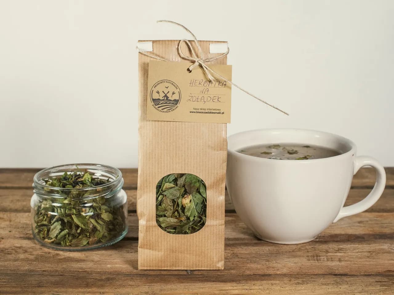 Najlepsza herbata na żołądek: 5 rodzajów na problemy trawienne