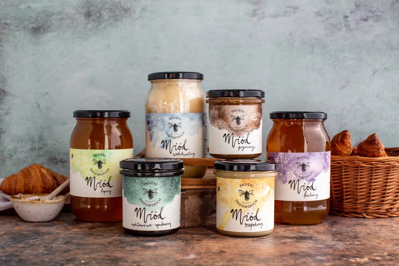 Jak prawidłowo przechowywać miód, aby zachować jego smak i właściwości na długo