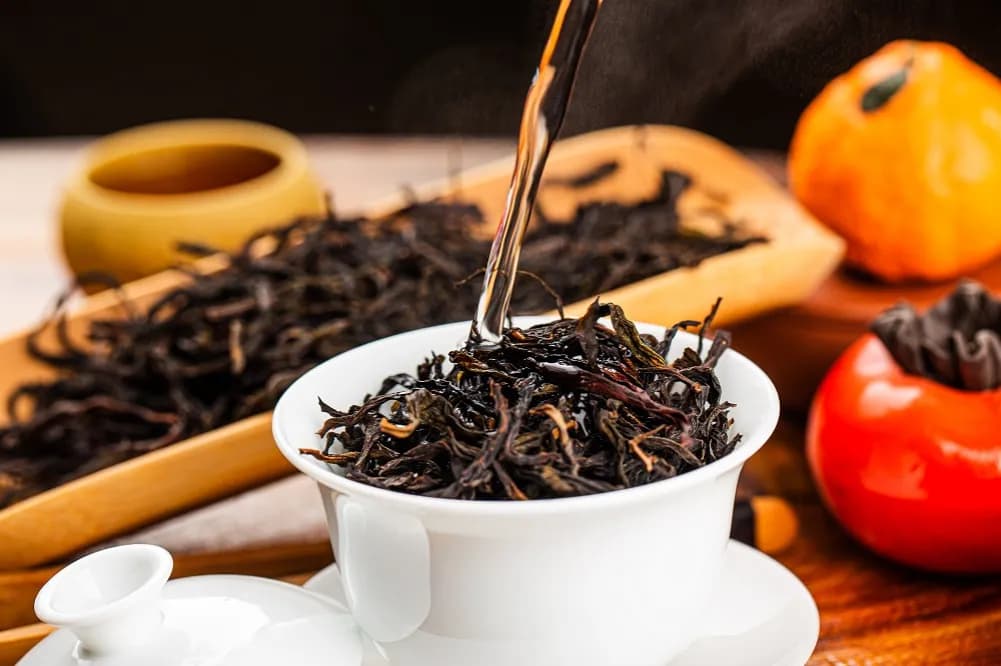 Jakie herbaty na trawienie są najskuteczniejsze: 6 najlepszych naparów