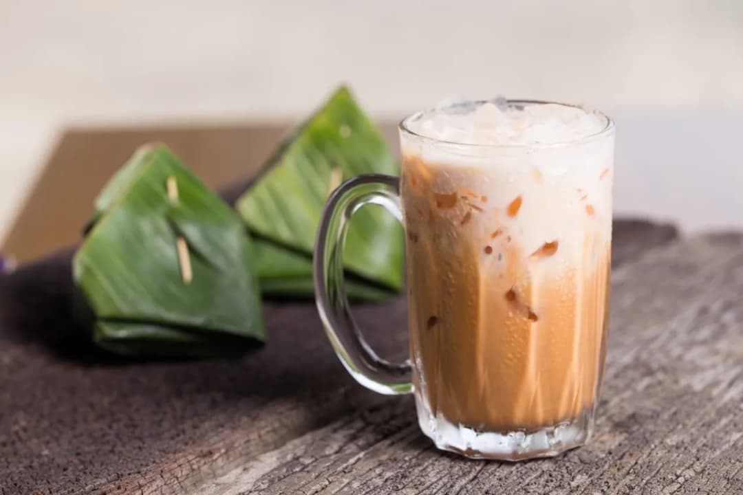 Przepis na tajską herbatę mrożoną - poznaj prawdziwy smak orientu w domu