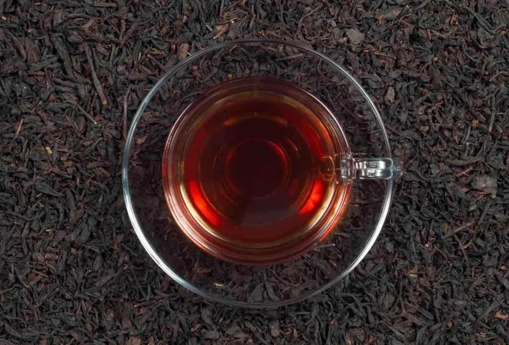 Mocna herbata jak narkotyk - fakty i mity o działaniu kofeiny